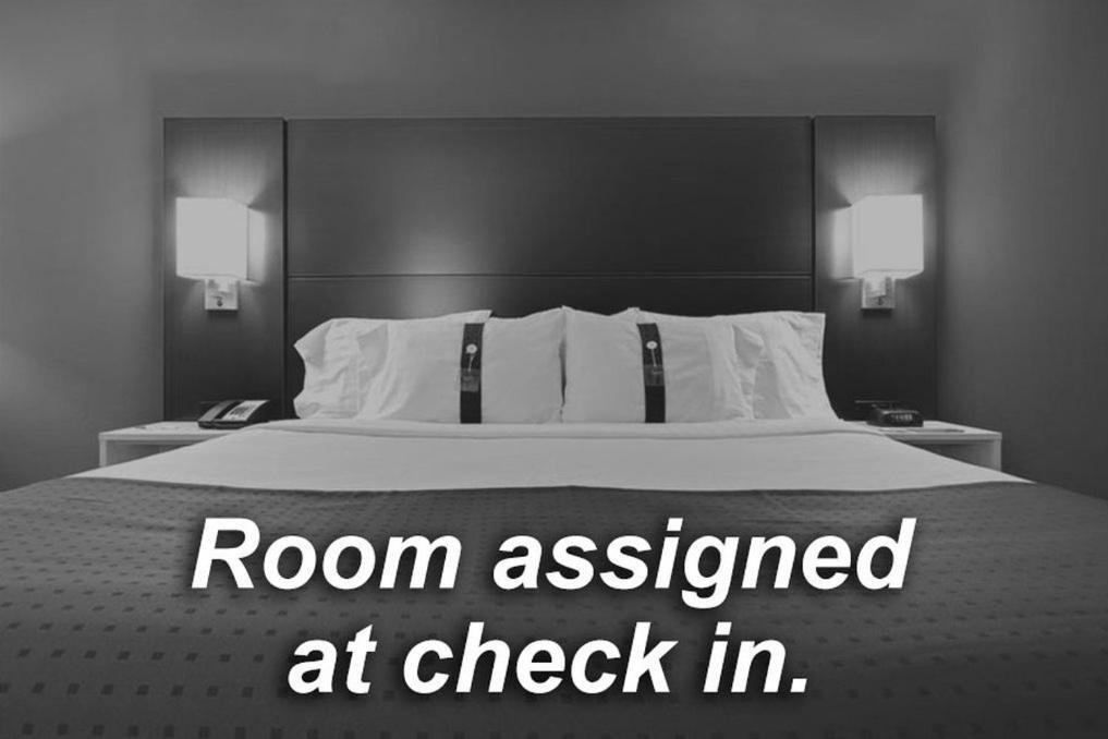 Holiday Inn Express Crewe, An Ihg Hotel Exteriör bild