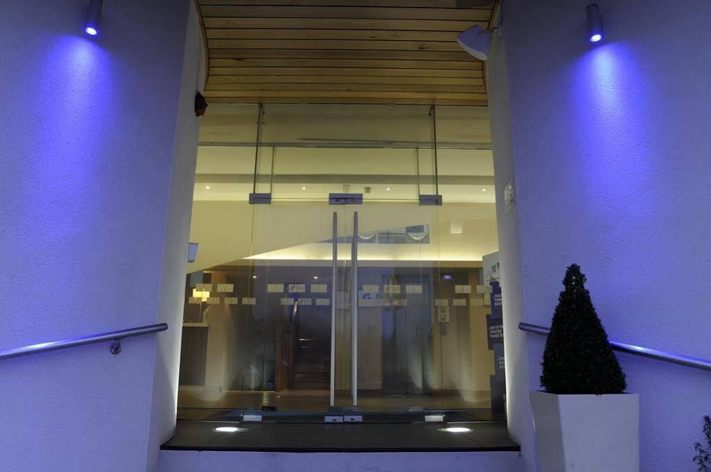 Holiday Inn Express Crewe, An Ihg Hotel Exteriör bild